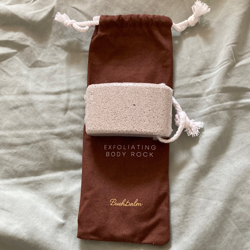 🌸5/$20 Pumice stone from Bushbalm